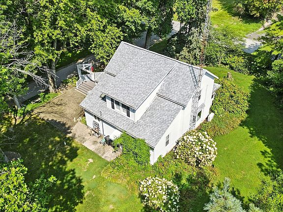 3rd image of 8150 Amherst Rd