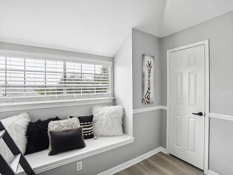 2401 Scarlet Oak Dr — Photo 34