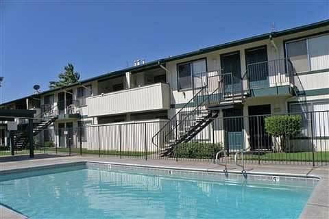 2nd image of 3110 N Maple Ave #119