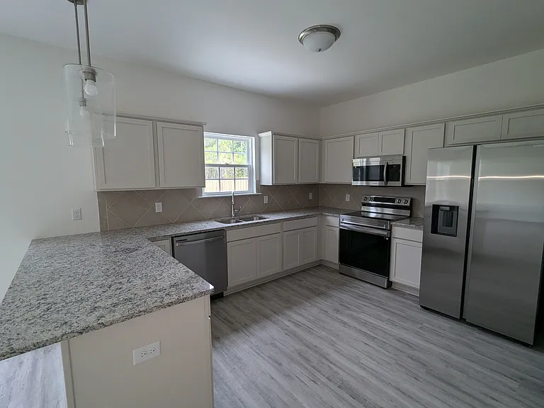 114 Alcove Ct — Photo 5