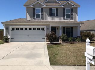 909 Periwinkle Ct, Jacksonville, NC 28546