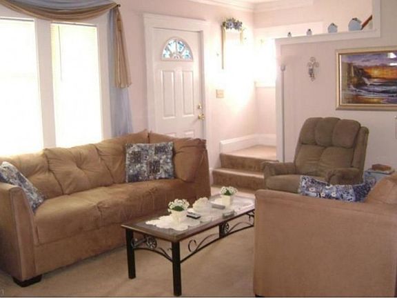 3rd image of 4508 Ardmore Ave
