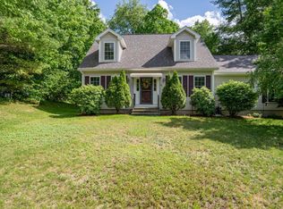 11 Patch Hill Ln, Milford, NH 03055
