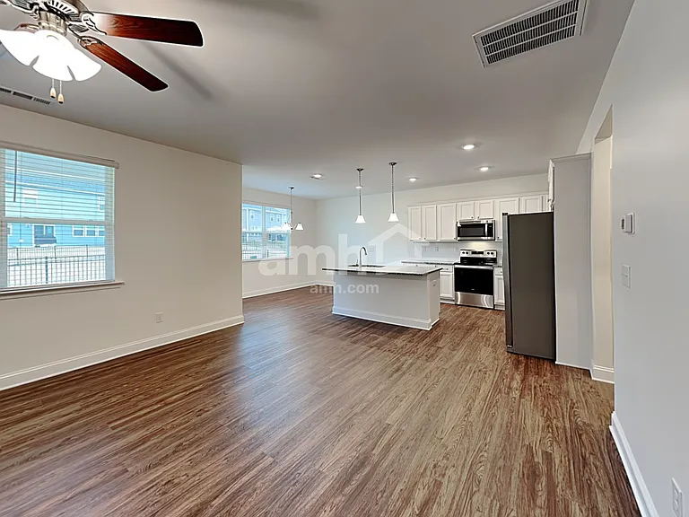 3220 Oakfields Rd — Photo 5