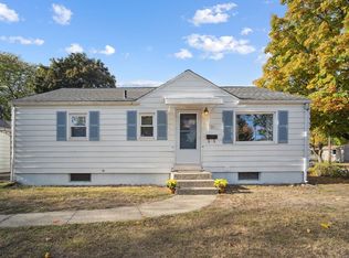 30 Ellen St, Springfield, MA 01104