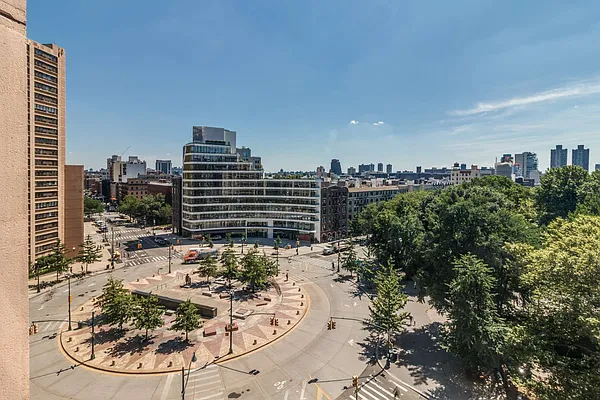 Rented by Keller Williams NYC | media 29