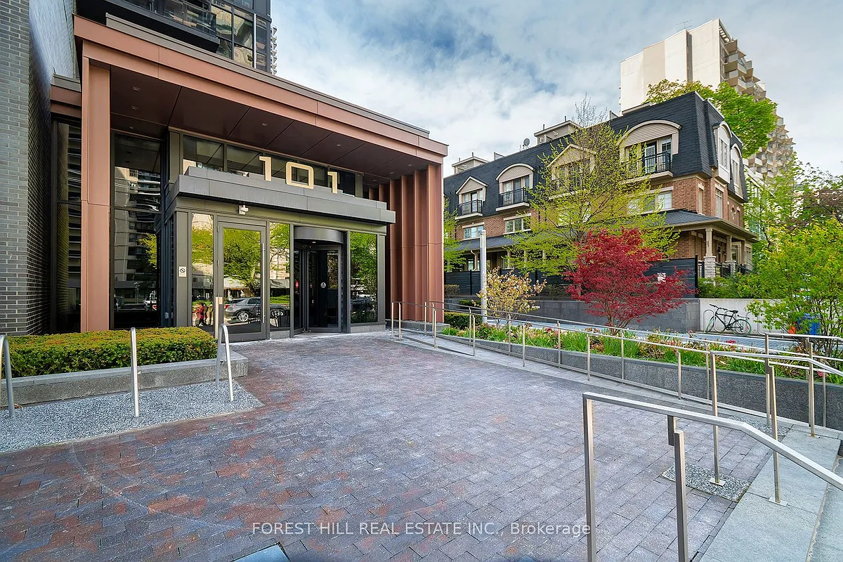 Building Photo - 101 Erskine Ave #Penthouse 12