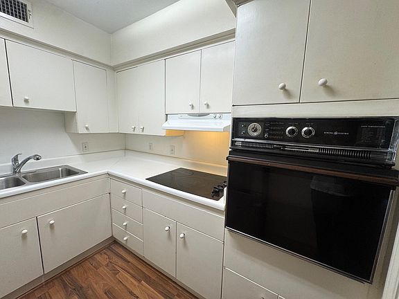 4th image of 2600 Bellefontaine St APT A18