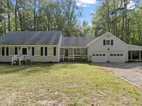 7847 Beaver Dr, Gloucester, VA 23061