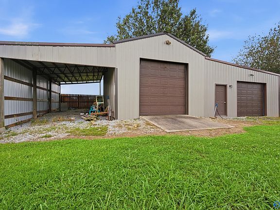 2nd image of 18045 Belmont Cir