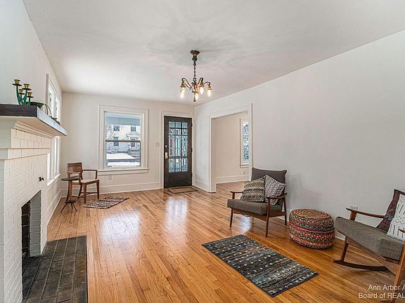 2nd image of 214 Wildwood Ave
