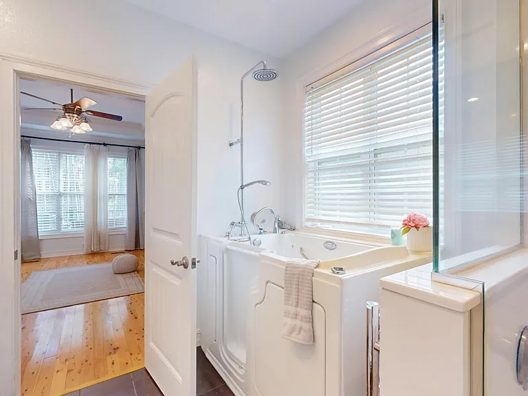 100 Sweetbriar Lakes Dr — Photo 15