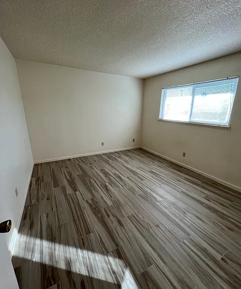 7560 Valley Vista Ave — Photo 19