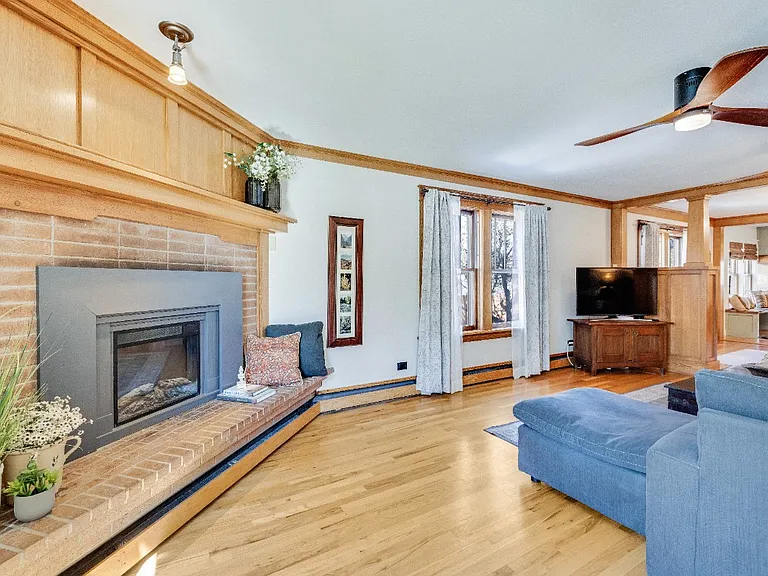 303 E Olive St #1 — Photo 5