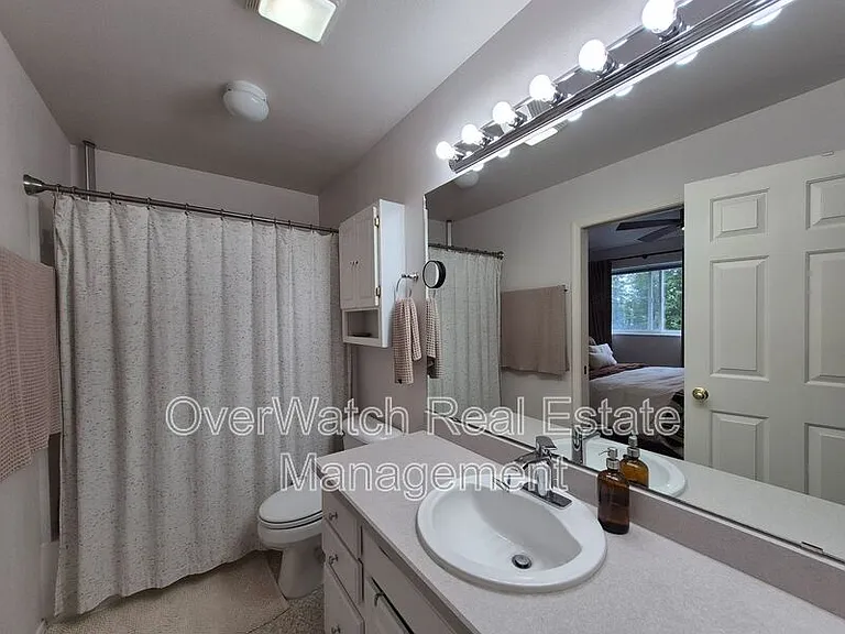 3926 Lakehurst Cir #1 — Photo 5