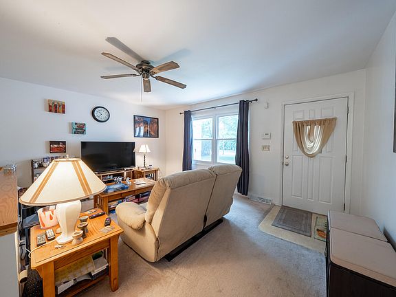 4th image of 5886-5888 Glenmoor Dr SE