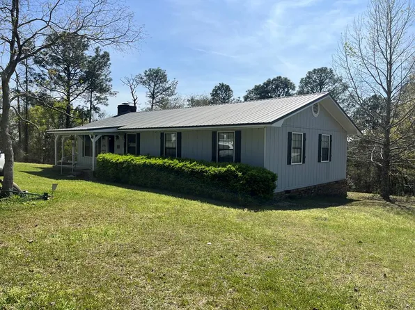 384 S Lakeview Dr, Abbeville, AL 36310