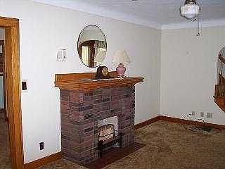 2nd image of 530 Walsh St