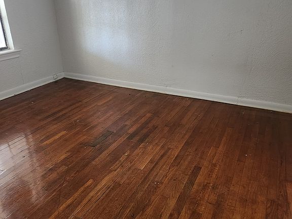 4th image of 248 Pamela Dr