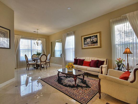 3rd image of 5767 Capilano Dr