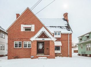 5521 Archmere Ave, Cleveland, OH 44144