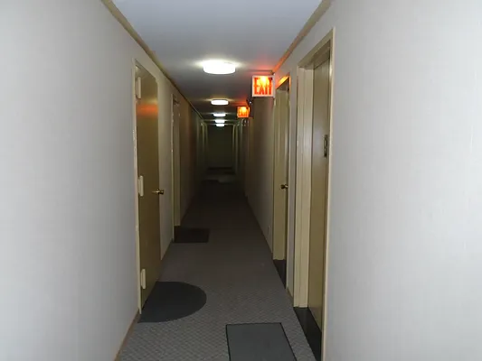 Rented by 18 REALTY | media 27