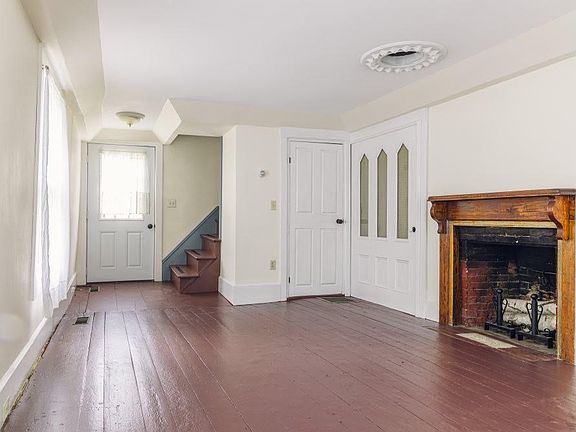 3rd image of 306 Mountain St #2