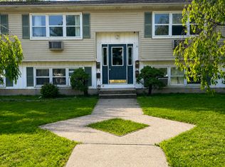39 Elmview Cir APT 3, Waterbury, CT 06708