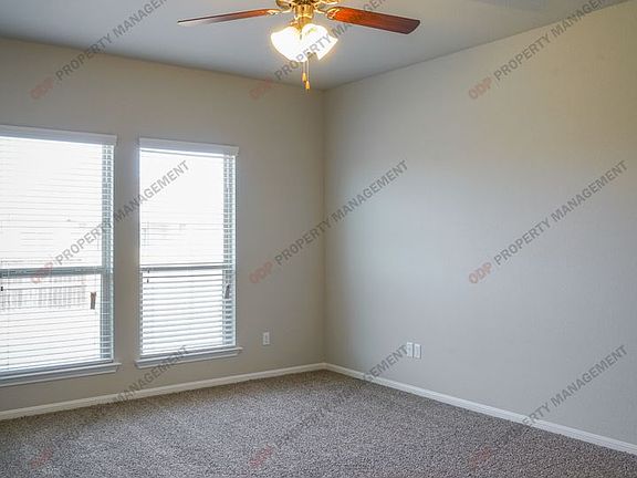 5th image of 612 Cross Dr