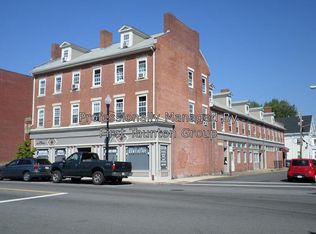 8 Union St APT 6, Taunton, MA 02780