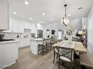 115 Hedgerow Ln, Manalapan, NJ 07726