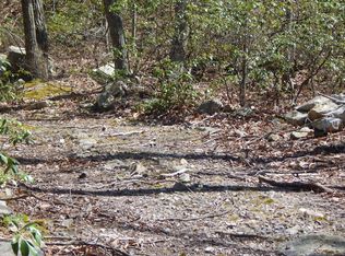 Toboggan Hill Trl, Hedgesville, WV 25427