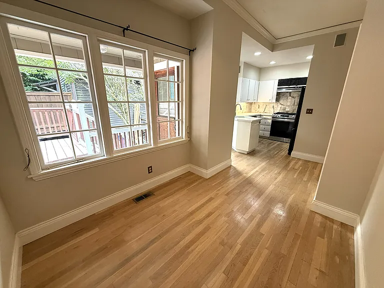 1136 SW Gibbs St #A — Photo 30