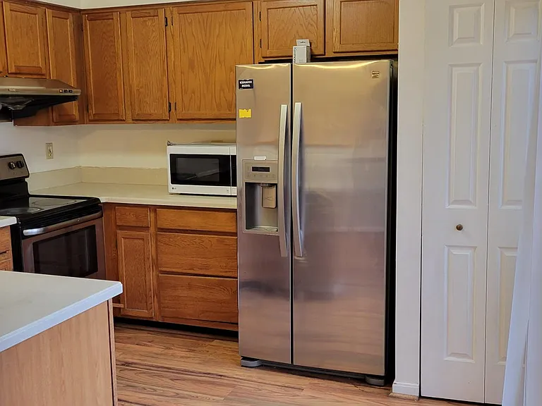 8695 Manahan Dr — Photo 27