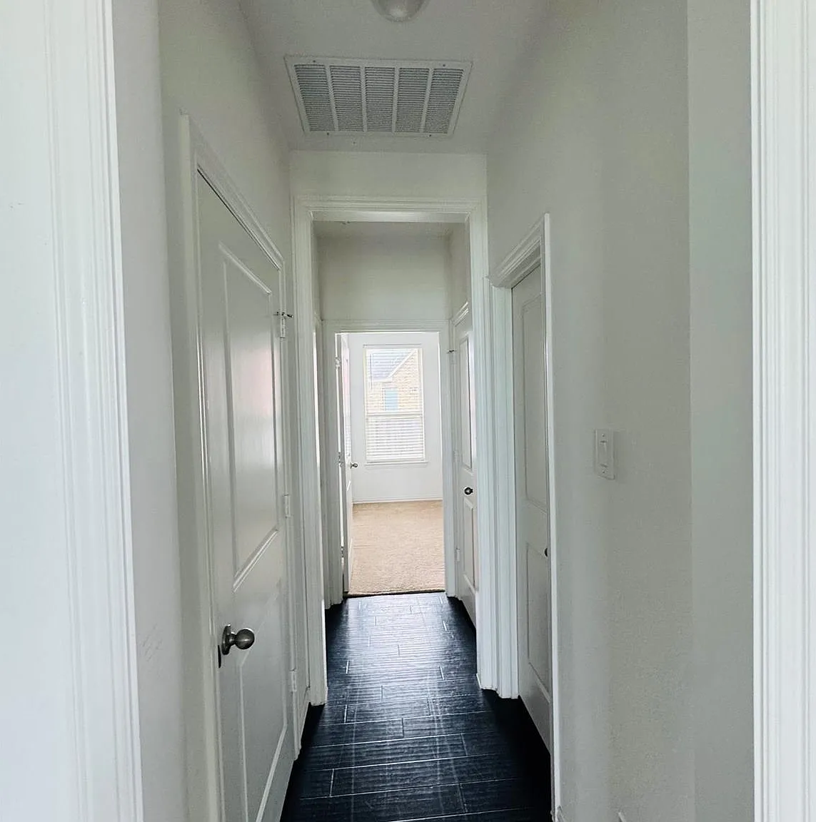 4 bed, 3.0 bath, 2946 sqft, $3,250 — Photo 4
