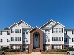 3698 Cotswold Ave UNIT 2C, Greensboro, NC 27410