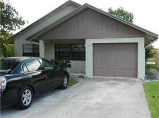 1327 Summit Run Cir, West Palm Beach, FL 33415