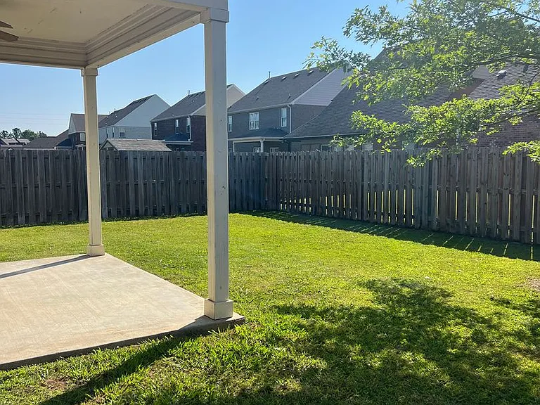 9324 Turnberry Park Dr — Photo 33