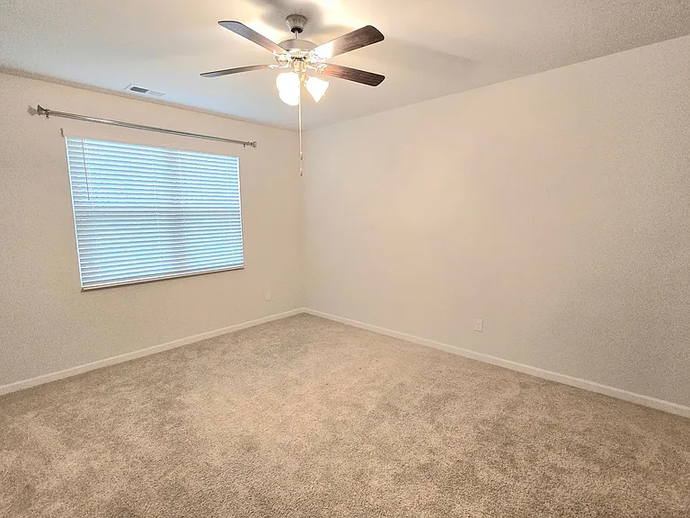 4828 Southwind Rd — Photo 15