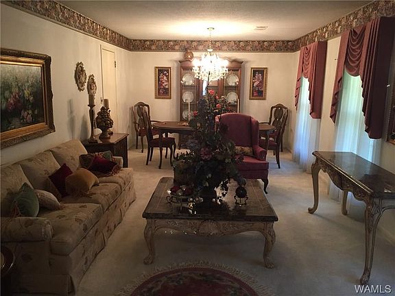2nd image of 4241 Harper Cir