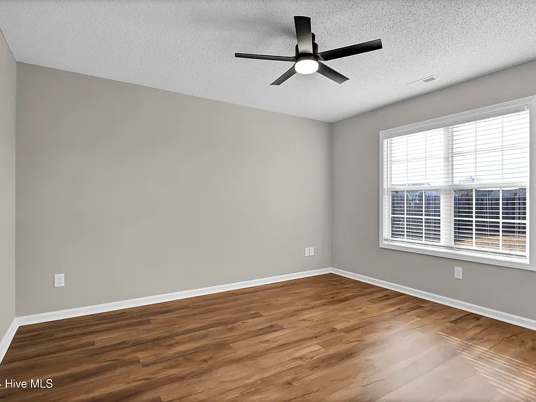613 Whittle Ct — Photo 14