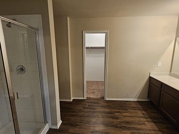 3rd image of 2117 Shady Glen Trl