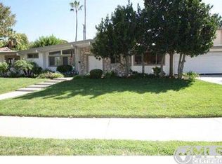 23010 Darien St, Woodland Hills, CA 91364