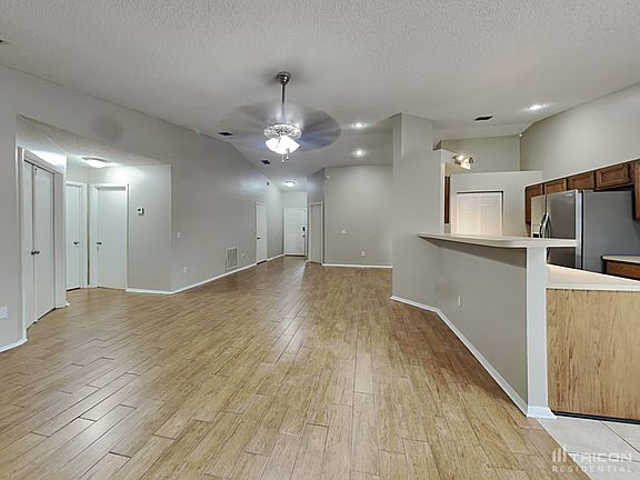 3rd image of 3650 Hampton Glen Pl