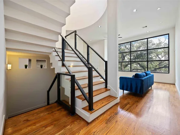 1730 Wentworth St, Houston, TX 77004