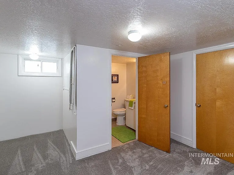 5102 W Grover St — Photo 11