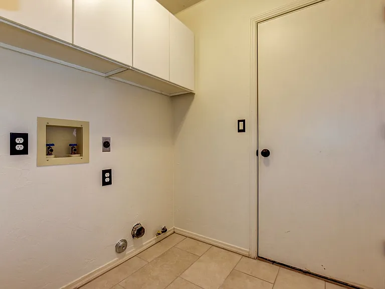 8381 E Hopi Cir — Photo 20