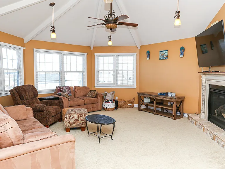 5216 Waterview Dr — Photo 37