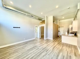 2747 W Armitage Ave #1F, Chicago, IL 60647