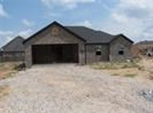7442 Drury St, Springdale, AR 72762